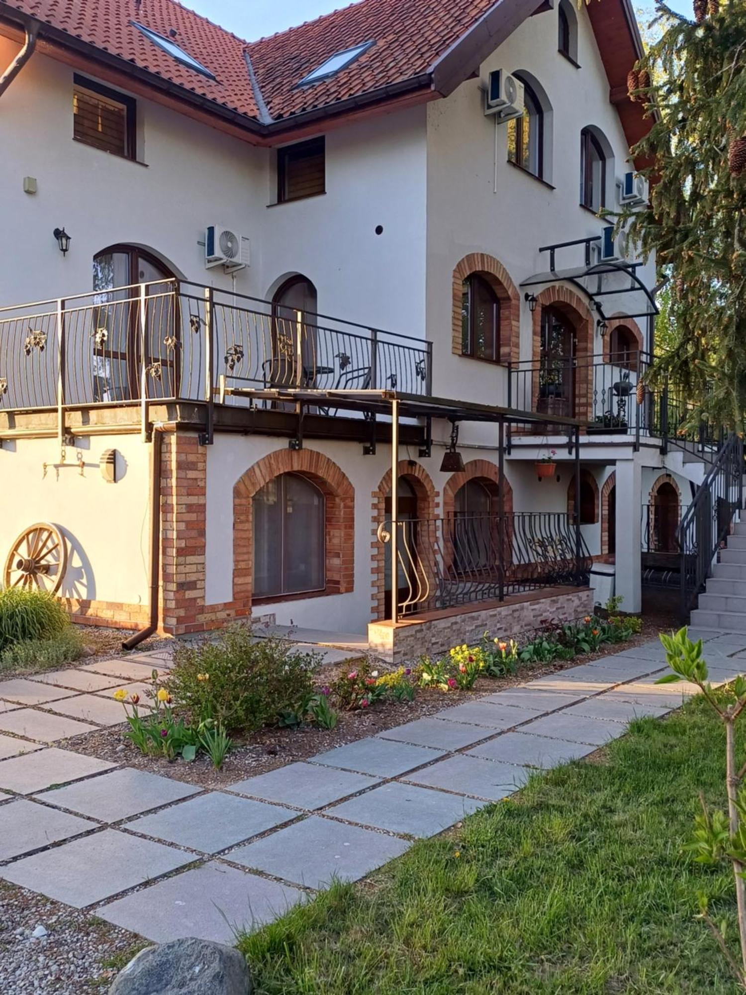 Gosciniec Twoje Mazury Nad Jeziorem Sniardwy Tuz Obok Plazy Nowe Guty Exterior foto